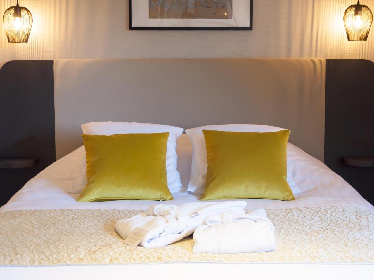 Hotel Restaurant & Spa Verte Vallee เมาสแตร์ ภายนอก รูปภาพ